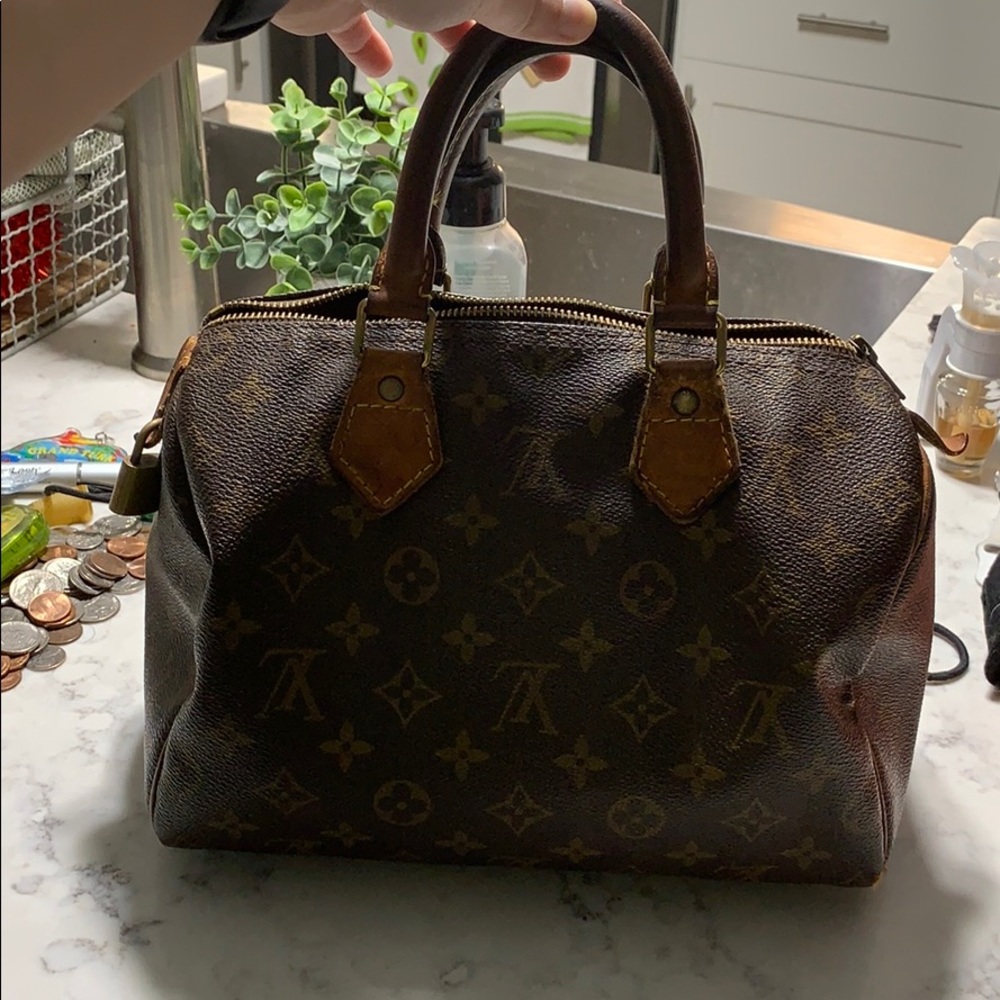Vintage Louis Vuitton Speedy 25